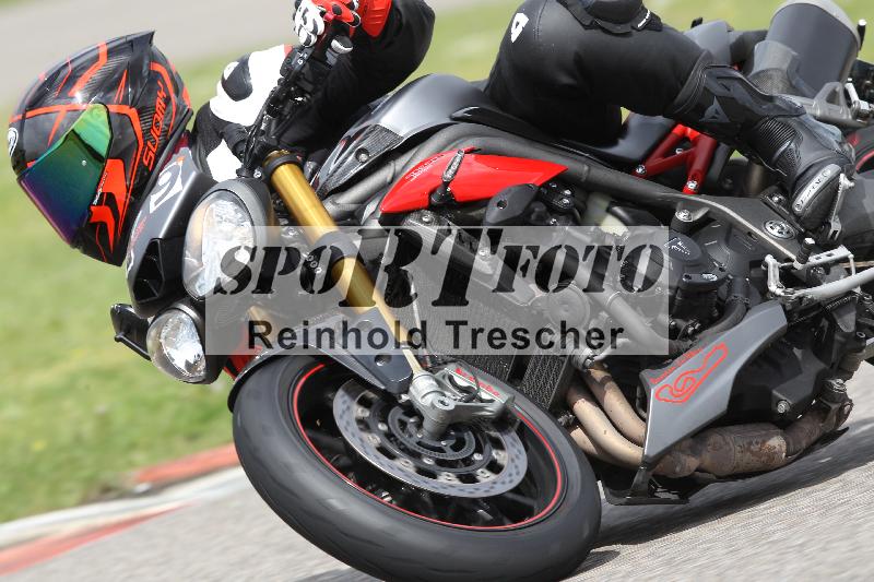 /Archiv-2025/10 23.04.2025 Cornu Master School ADR/rot-rouge/59